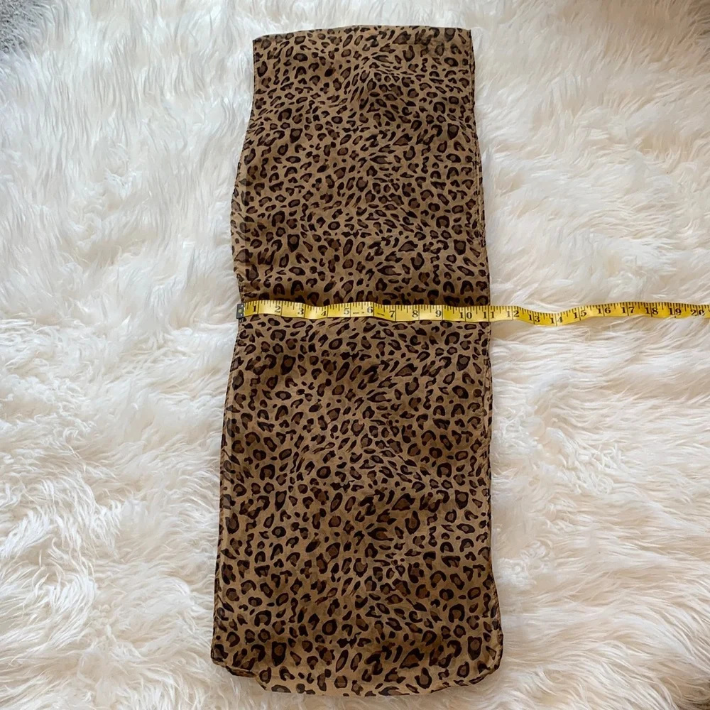 Jess Collection Leopard Print Scarf - Picture 10 of 16